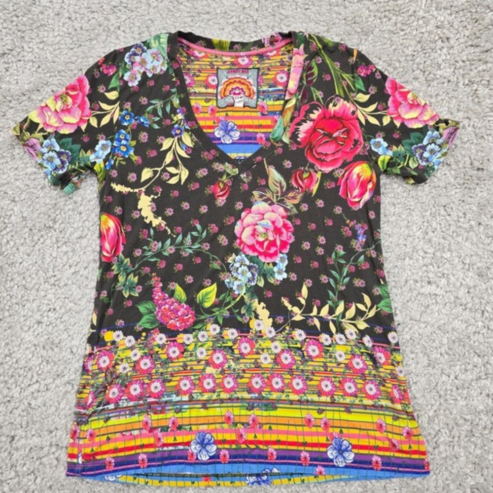 Johnny Was Floral V-Neck Tee Women XS Bamboo Spandex Boho‎ Statement Top